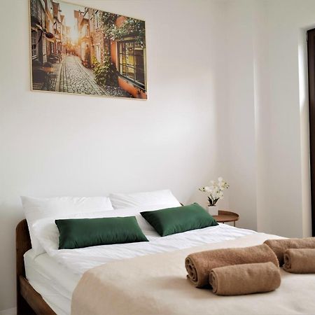 Central Port Warsaw Apartment Bagian luar foto