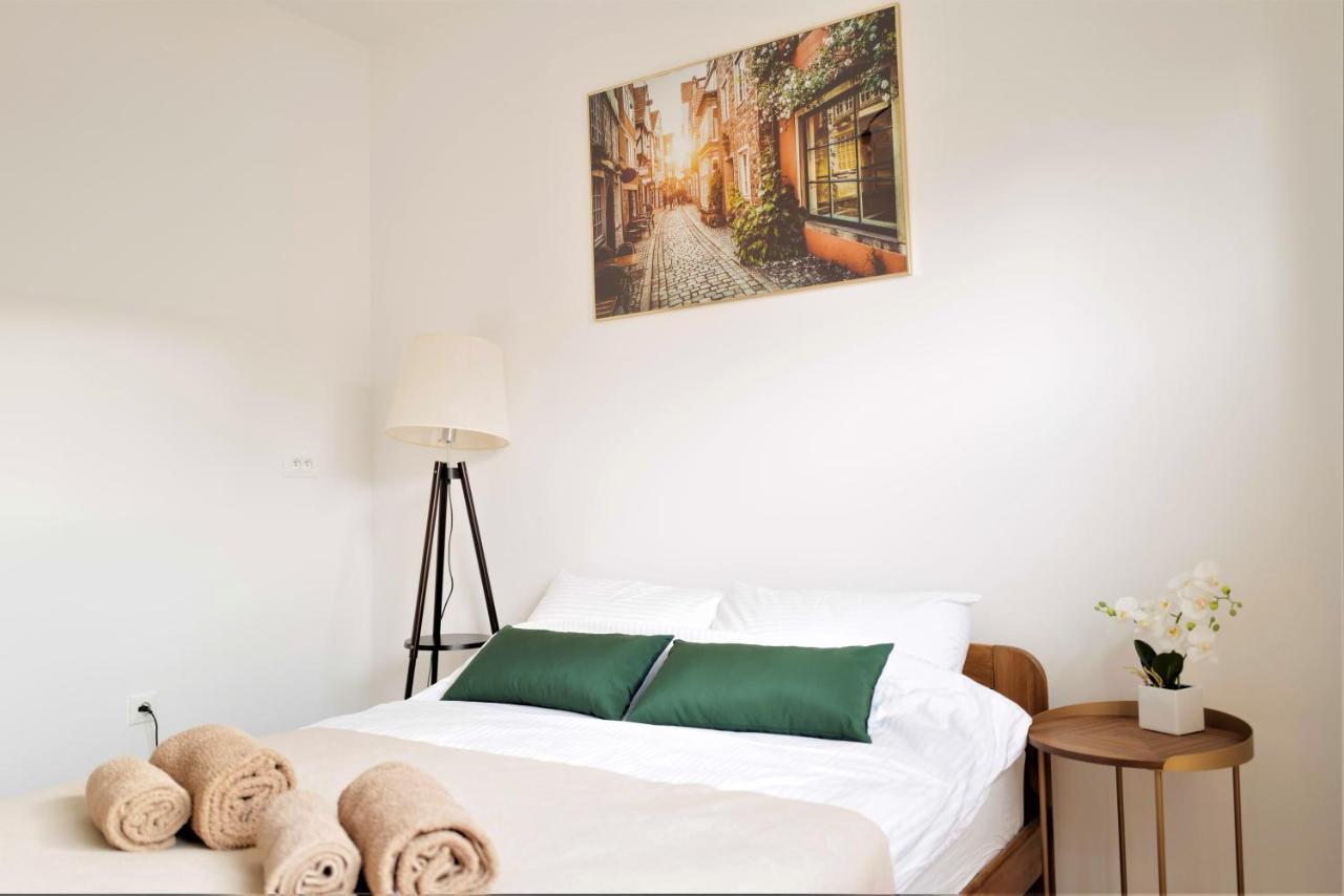 Central Port Warsaw Apartment Bagian luar foto